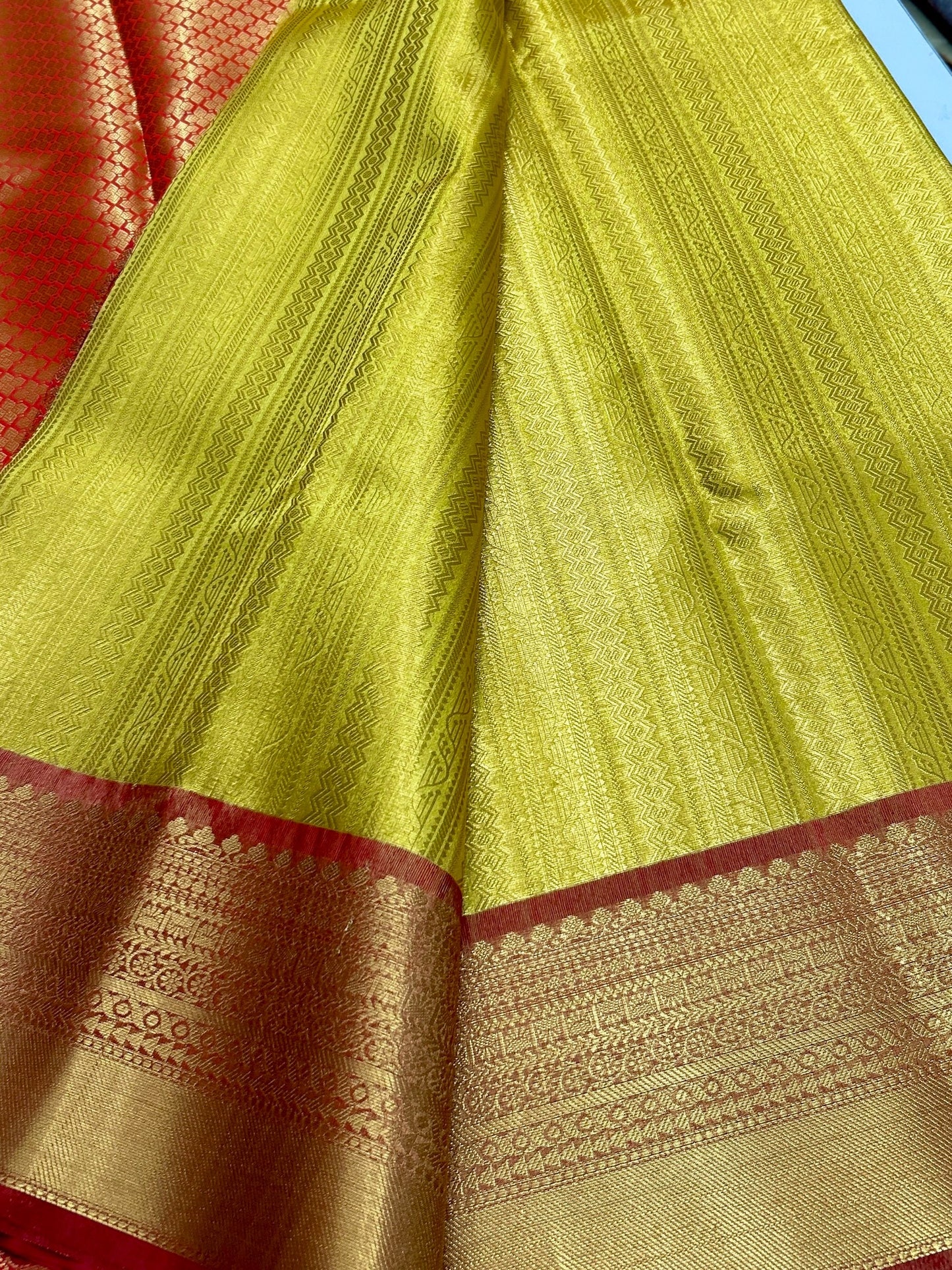 Exquisite Banarasi Tissue Semi-Silk Saree in Rani with Gold