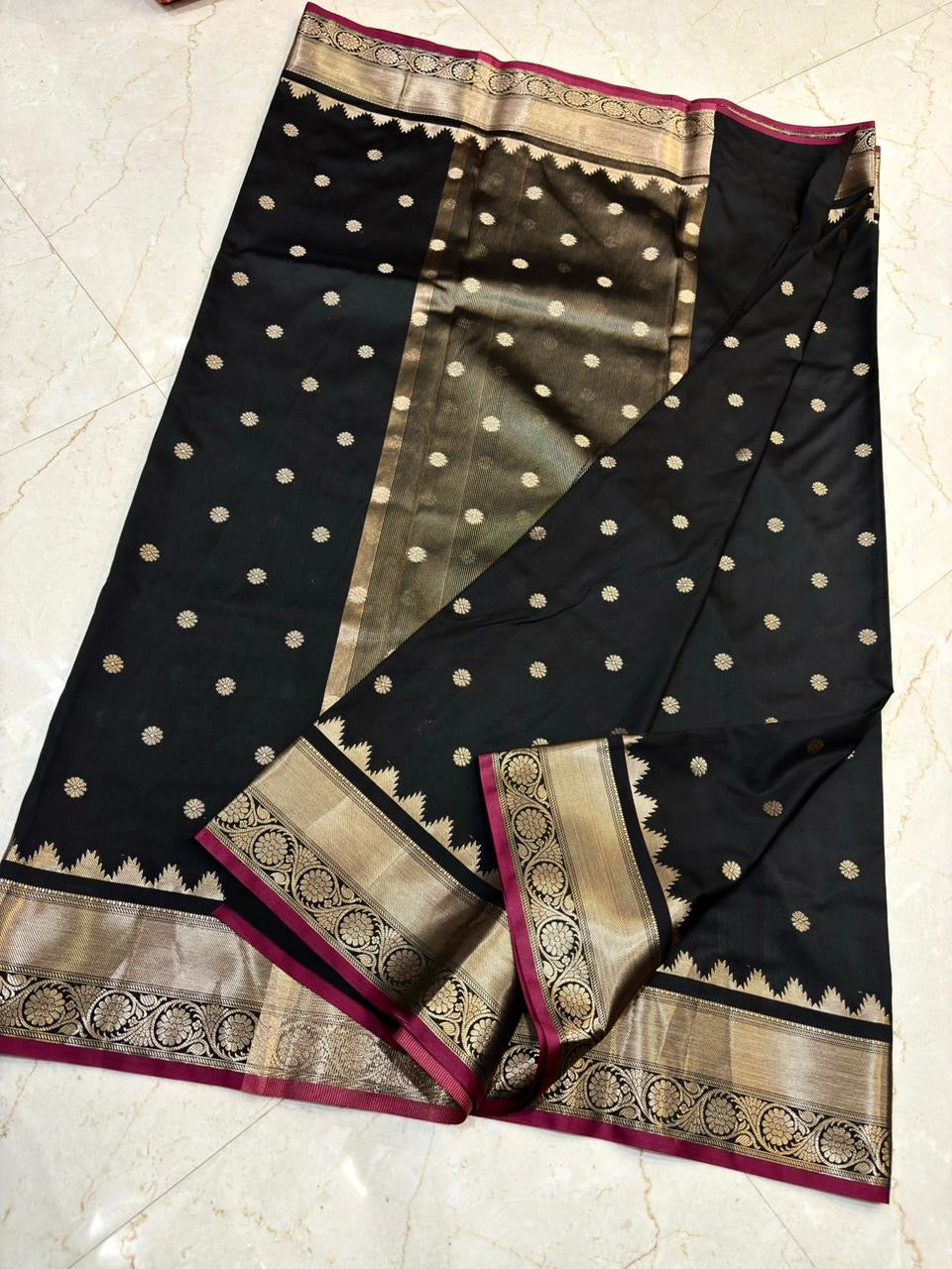 THE ELEGANT BLACK & GOLD KATAN SILK BANARASI SAREE
