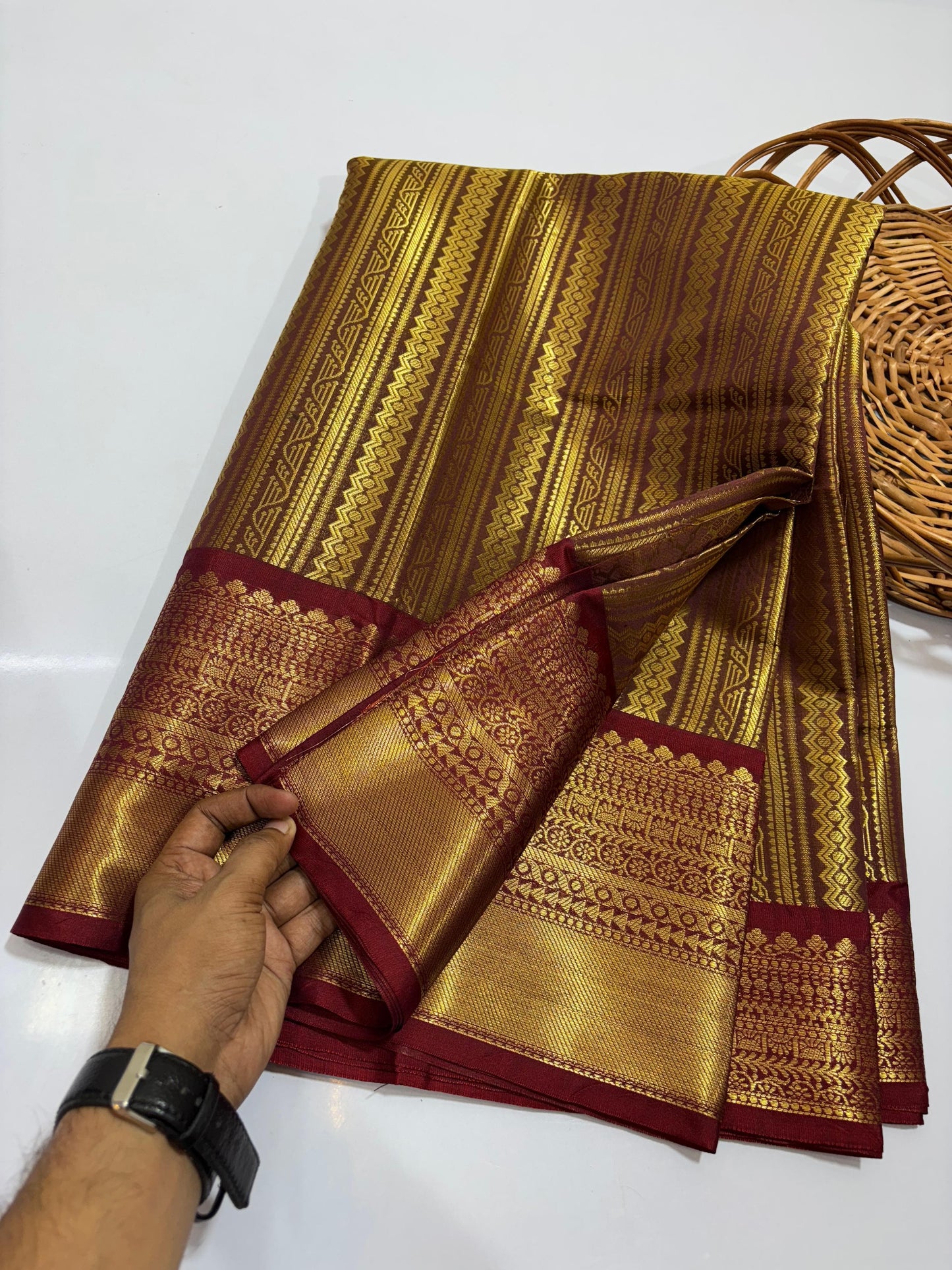 Regal Maroon & Gold Banarasi Katan Silk Saree with Exquisite Zari Weaving
