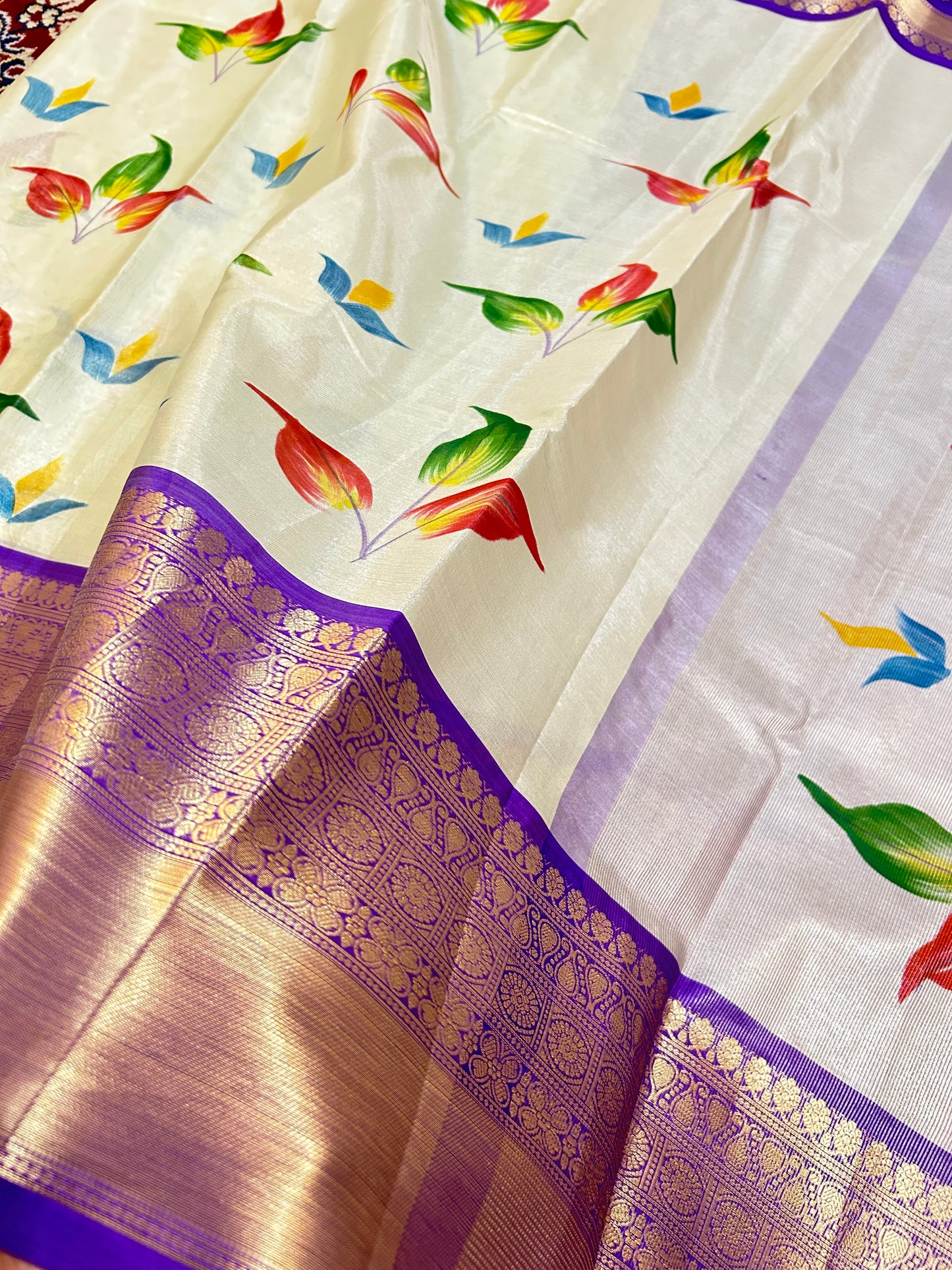 🌸"Radiant Bloom" – Banarasi Premium Hand Brush Tissue Saree