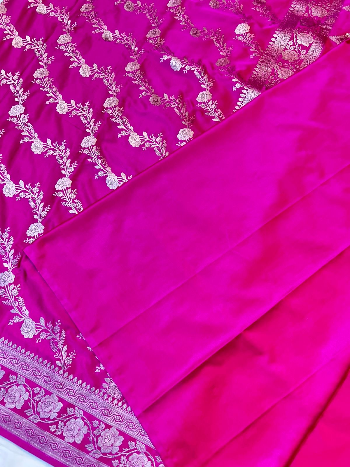 Elegant Royal Rani Pink Mashroo Katan Banarasi Silk Saree
