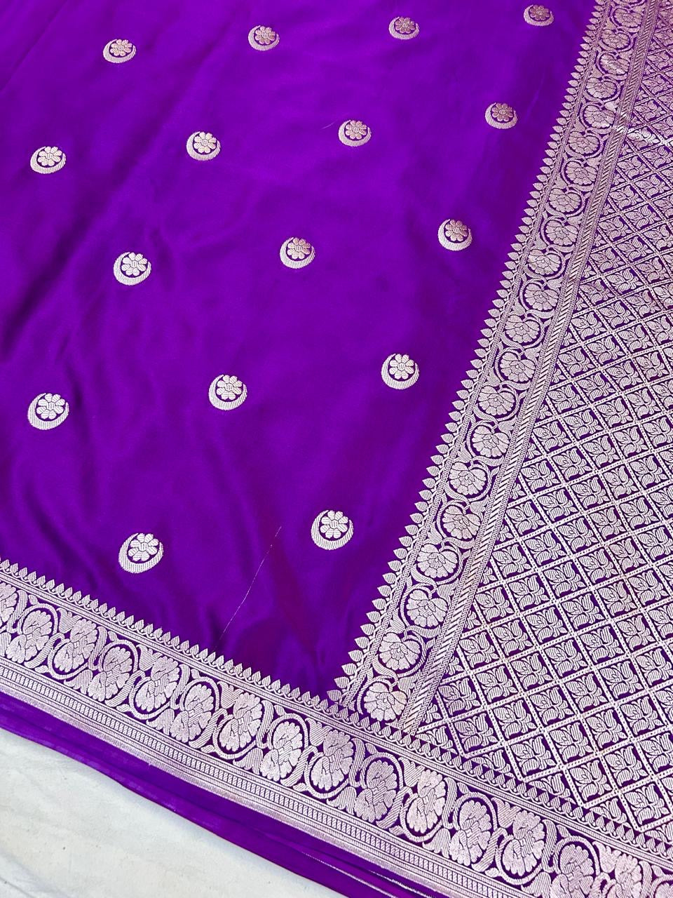 Elegant Purple Mashroo Katan Banarasi Silk Saree