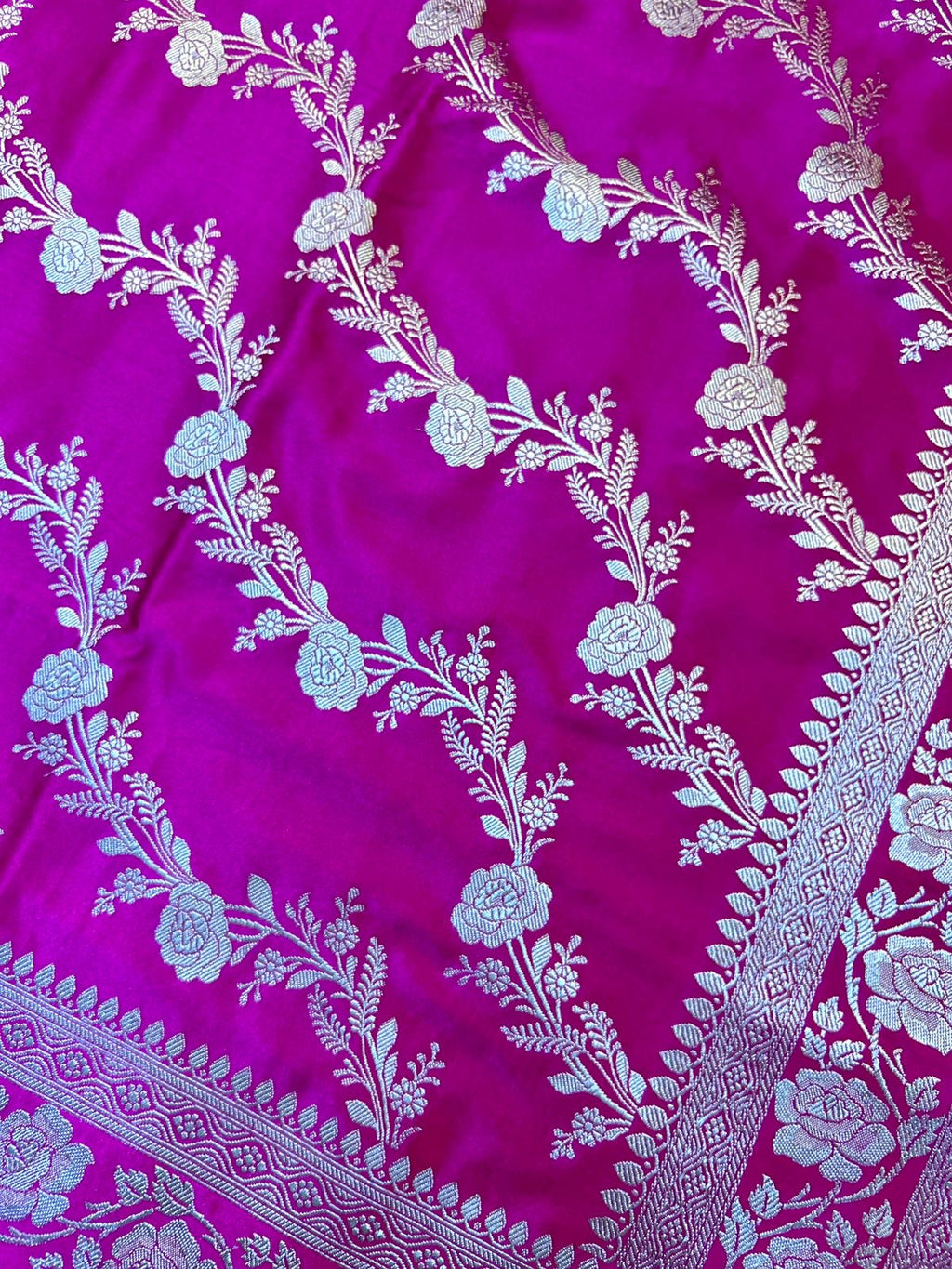 Elegant Royal Rani Pink Mashroo Katan Banarasi Silk Saree