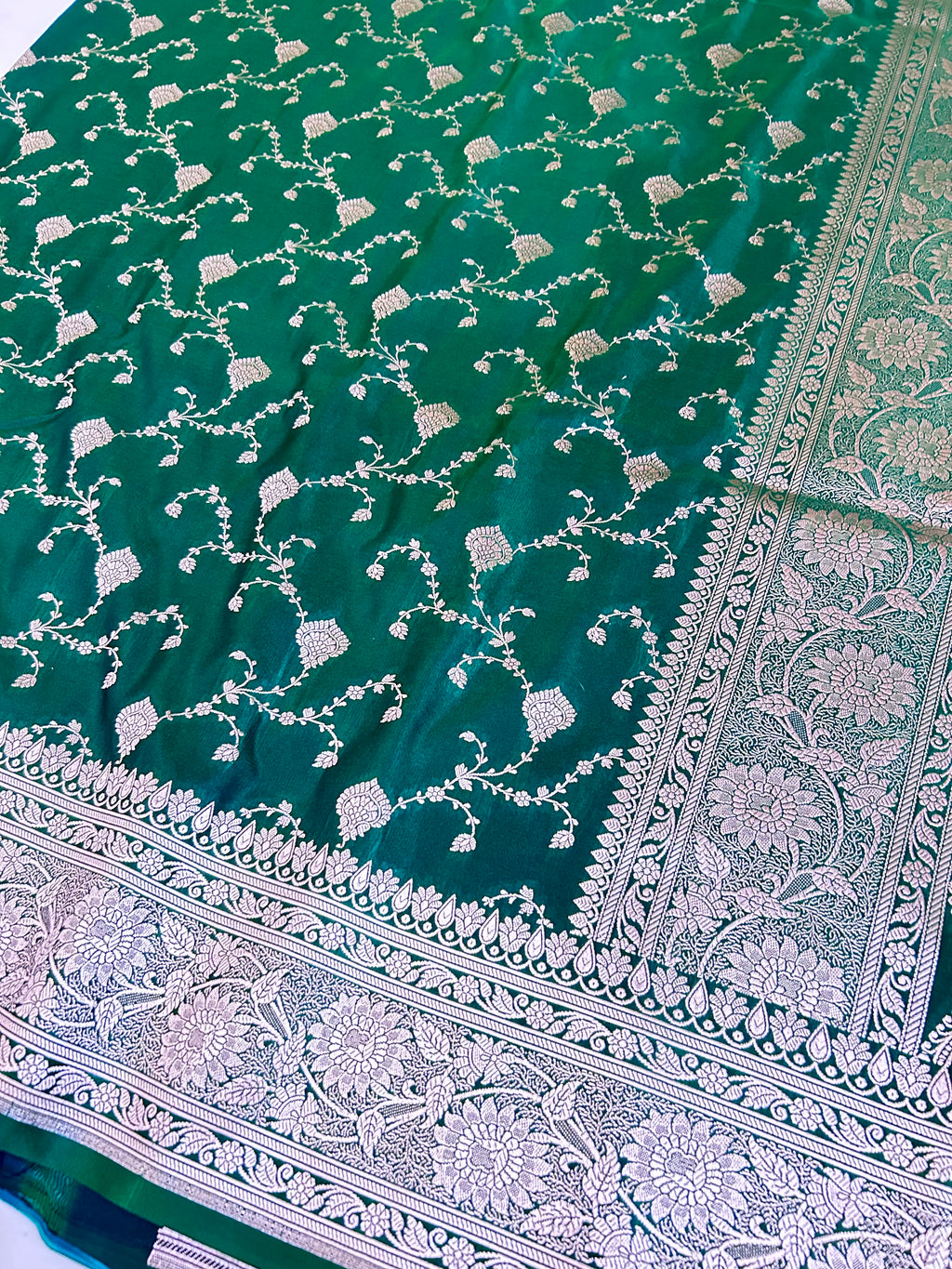 Elegant Rich Mashroo Katan Banarasi Silk Saree with Premium Zari Weaving