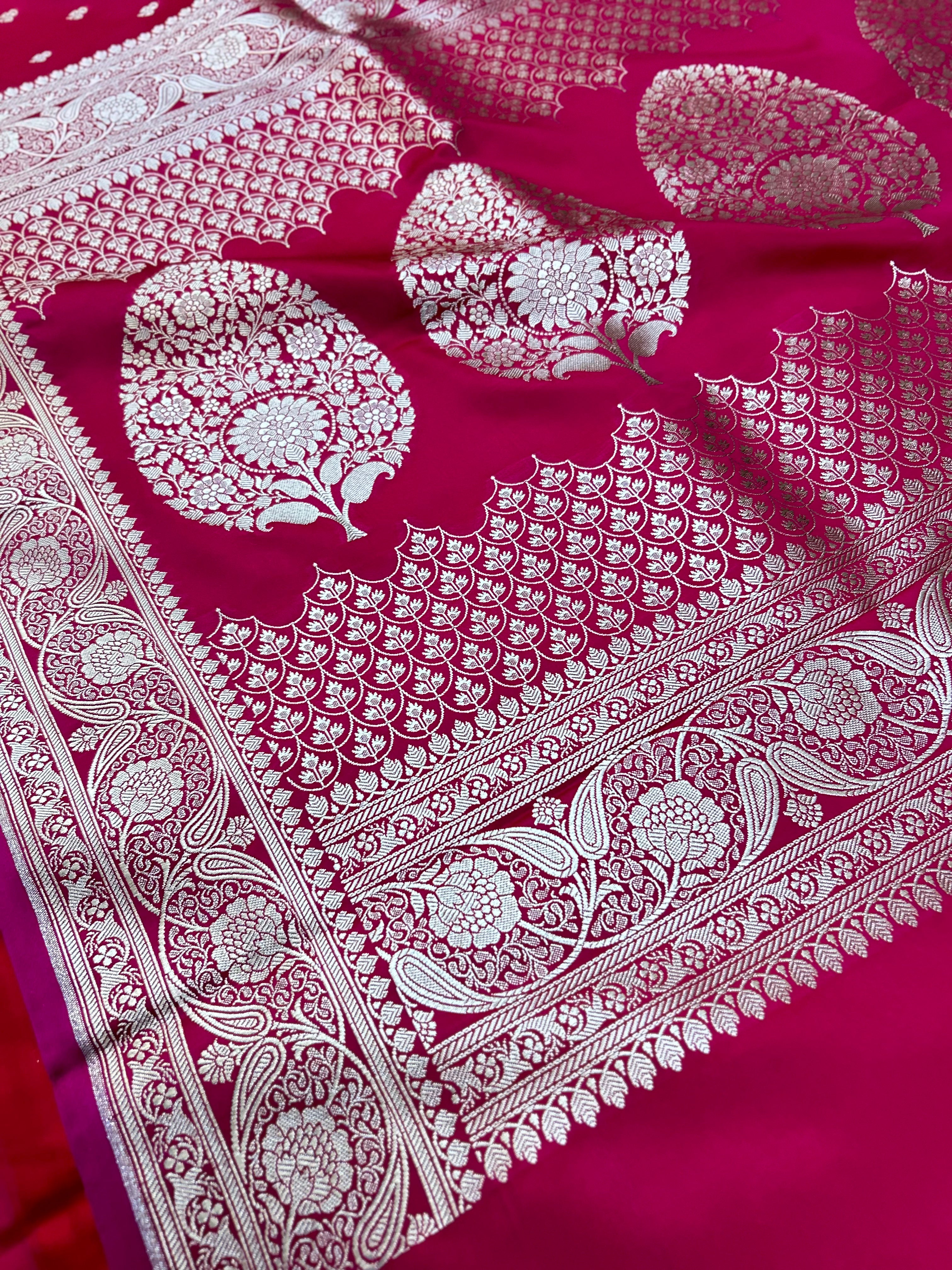 Elegant Rich Rani Mashroo Katan Banarasi Silk Saree with Intricate Silver Zari Work
