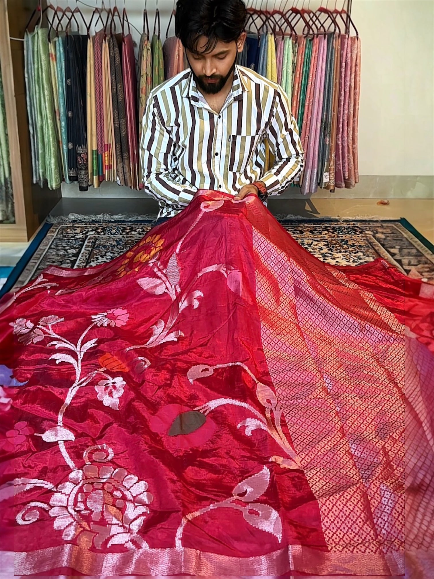 Elegant Red Chinniya Silk Saree with Rich Floral Weaving