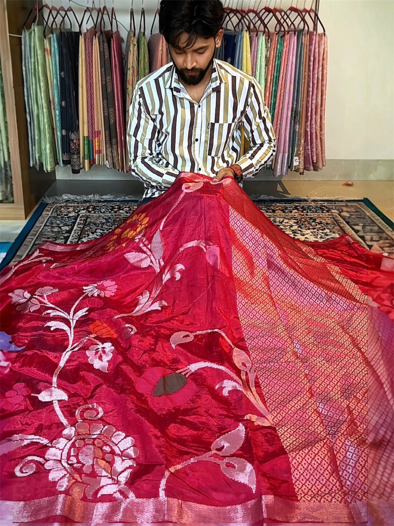 Elegant Red Chinniya Silk Saree with Rich Floral Weaving