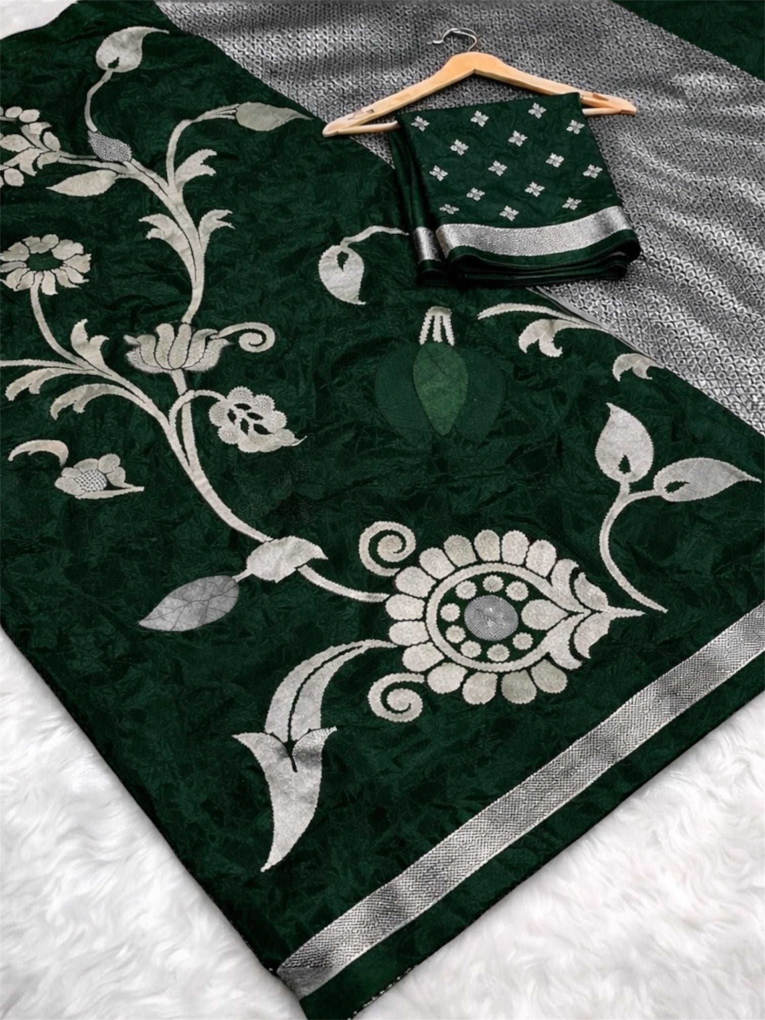 Royal Dark Green Banarasi Chiniya Silk Saree with Elegant Silver Zari Work