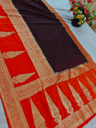 Elegant Red Khaddi Georgette Banarasi Saree with Rich Zari Border & Contrast Blouse