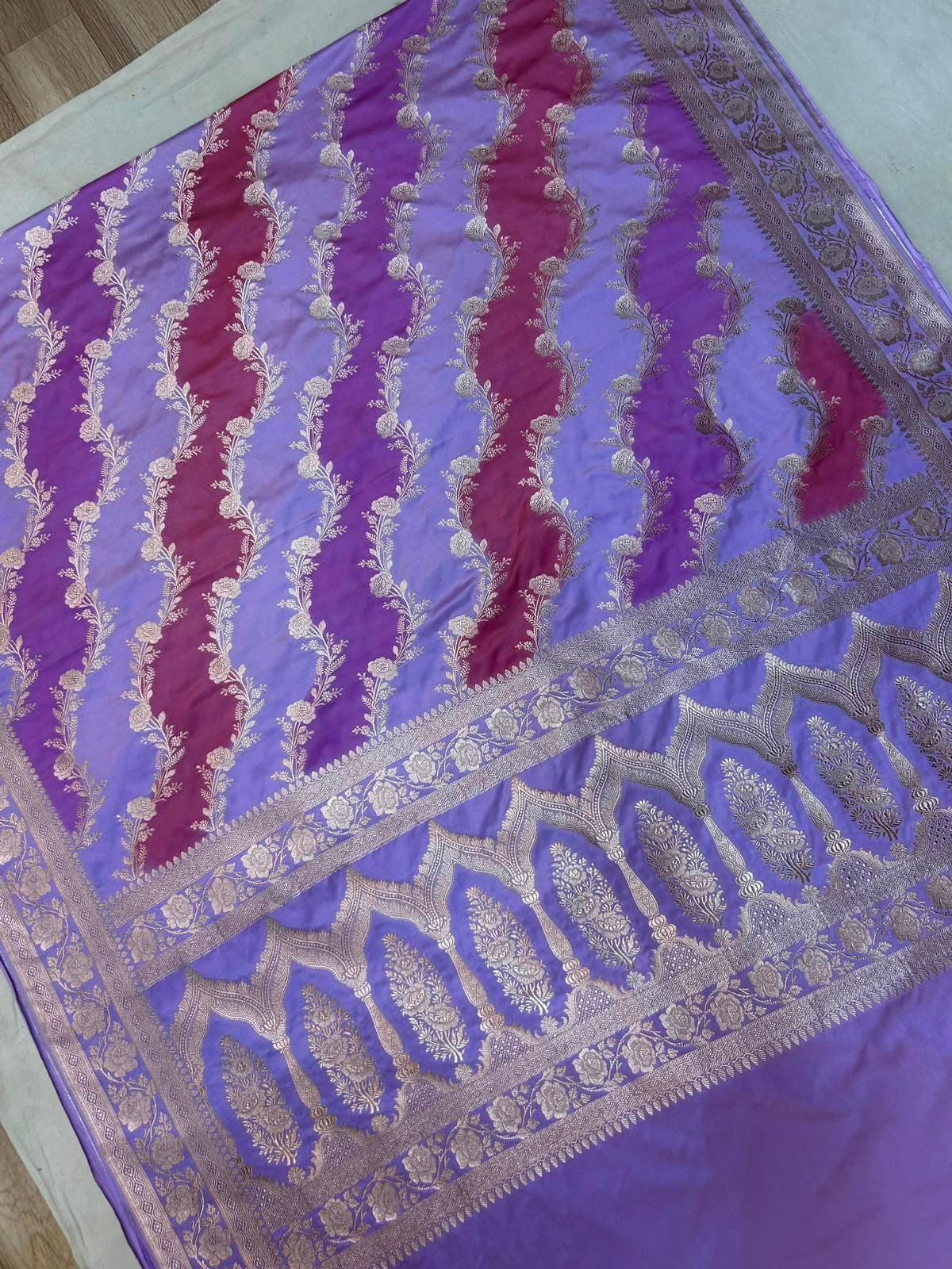Royal Lavender Wine Dual Tone Mashroo Katan Silk Banarasi Saree