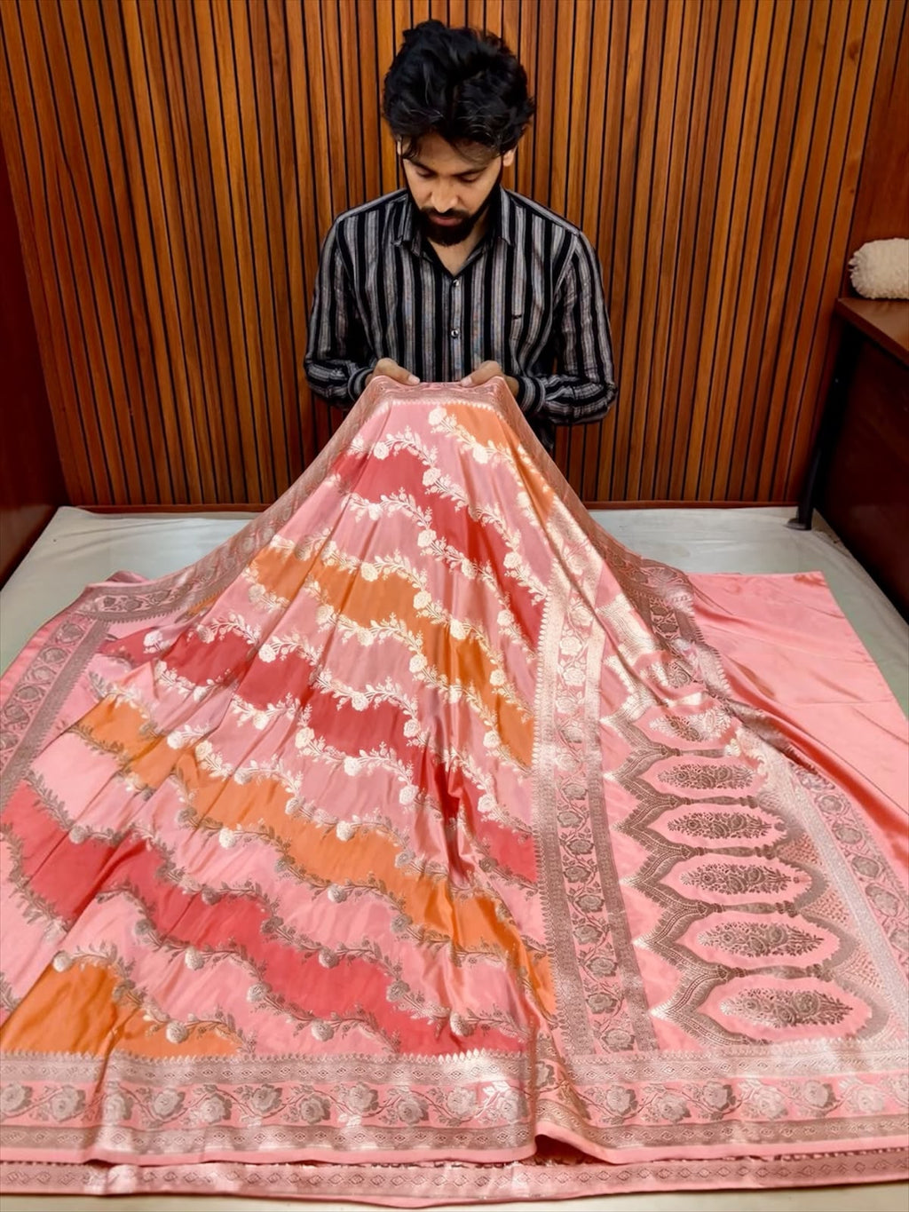 Royal Peach Pink Dual Tone Mashroo Katan Silk Banarasi Saree