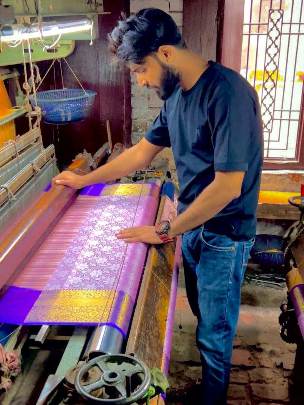 Exclusive Lavender Katan Tissue Banarasi Saree – Premium Silk Shine