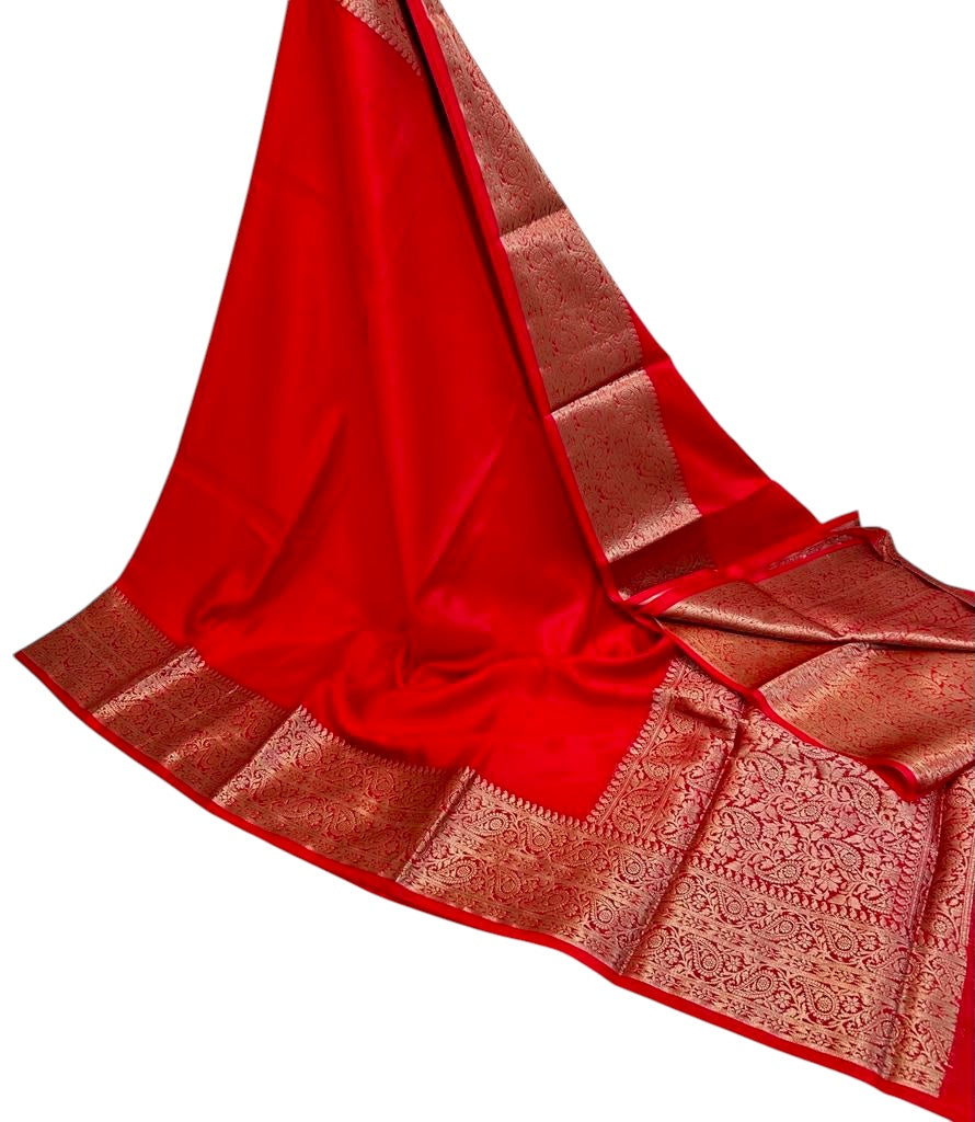 A Luxurious Banarasi Semi Warm Silk Saree