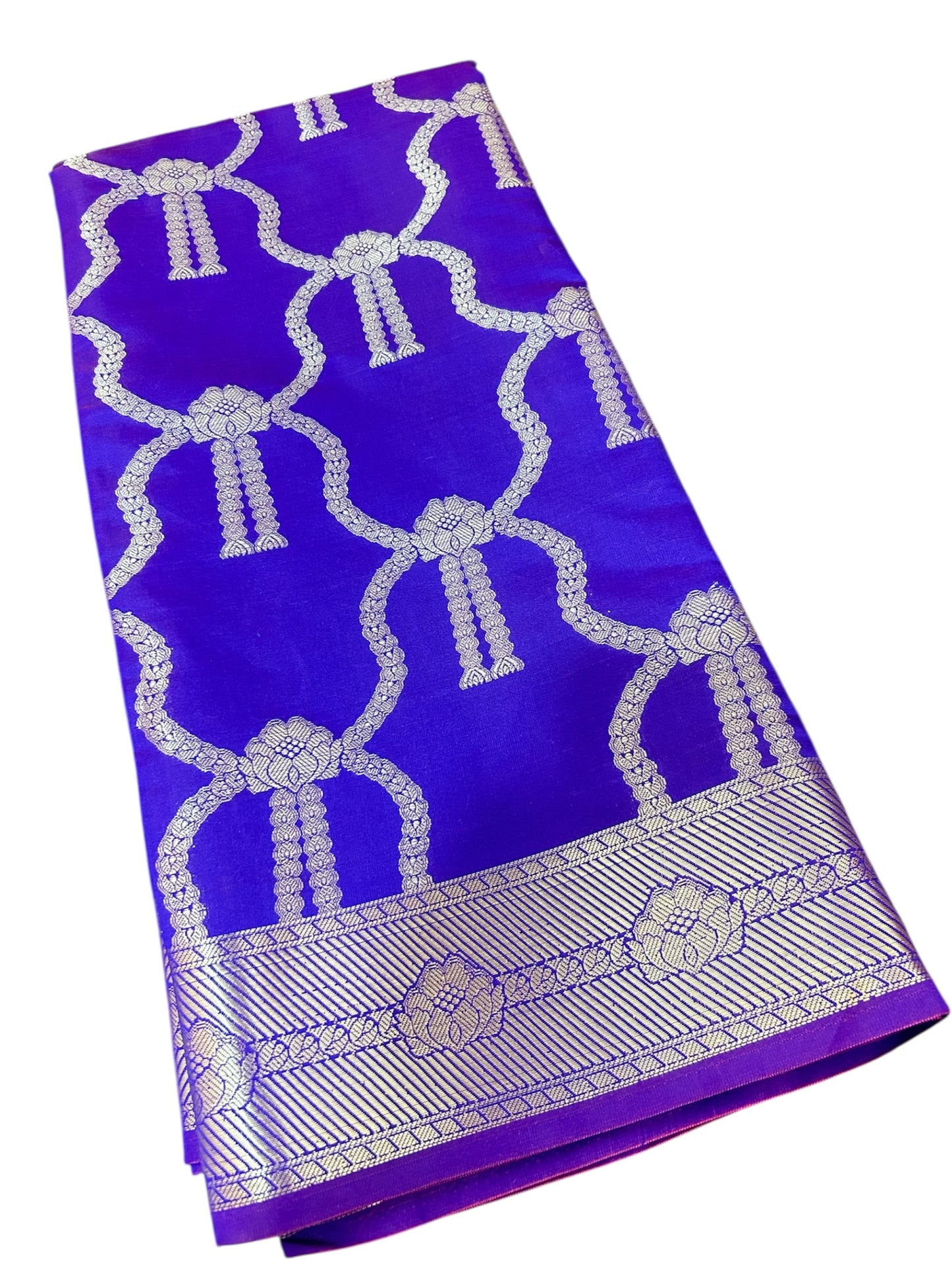 Celebrity-Inspired Katan Banarasi Zari Semi Soft Silk Saree