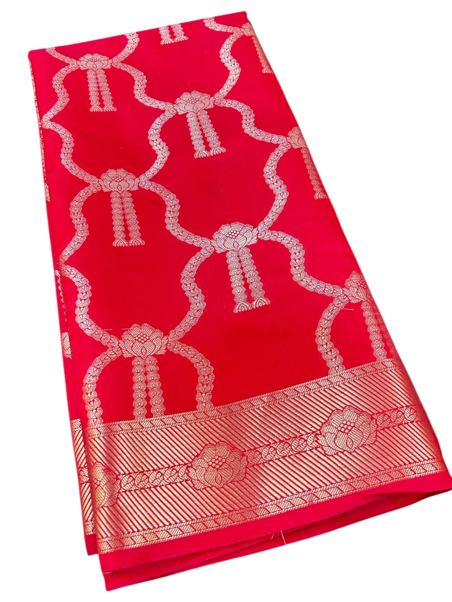 Celebrity-Inspired Katan Banarasi Zari Semi Soft Silk Saree