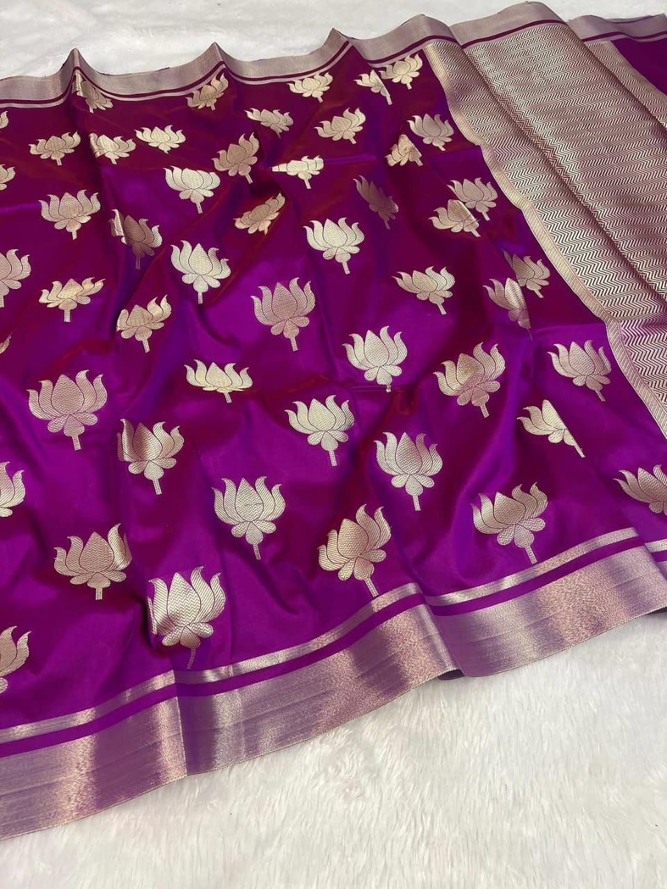 Premium Red Katan Silk Banarasi Saree with Silver Lotus Buta & Brocade Blouse (6.5m)