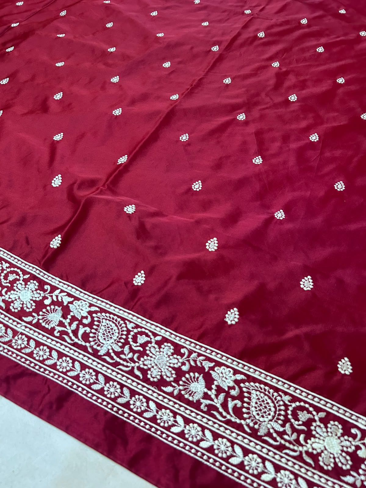 THE ELEGANT WINE MASHROO KATAN SILK SAREE WITH FANCY EMBROIDERY BORDER & DUAL TASSELS