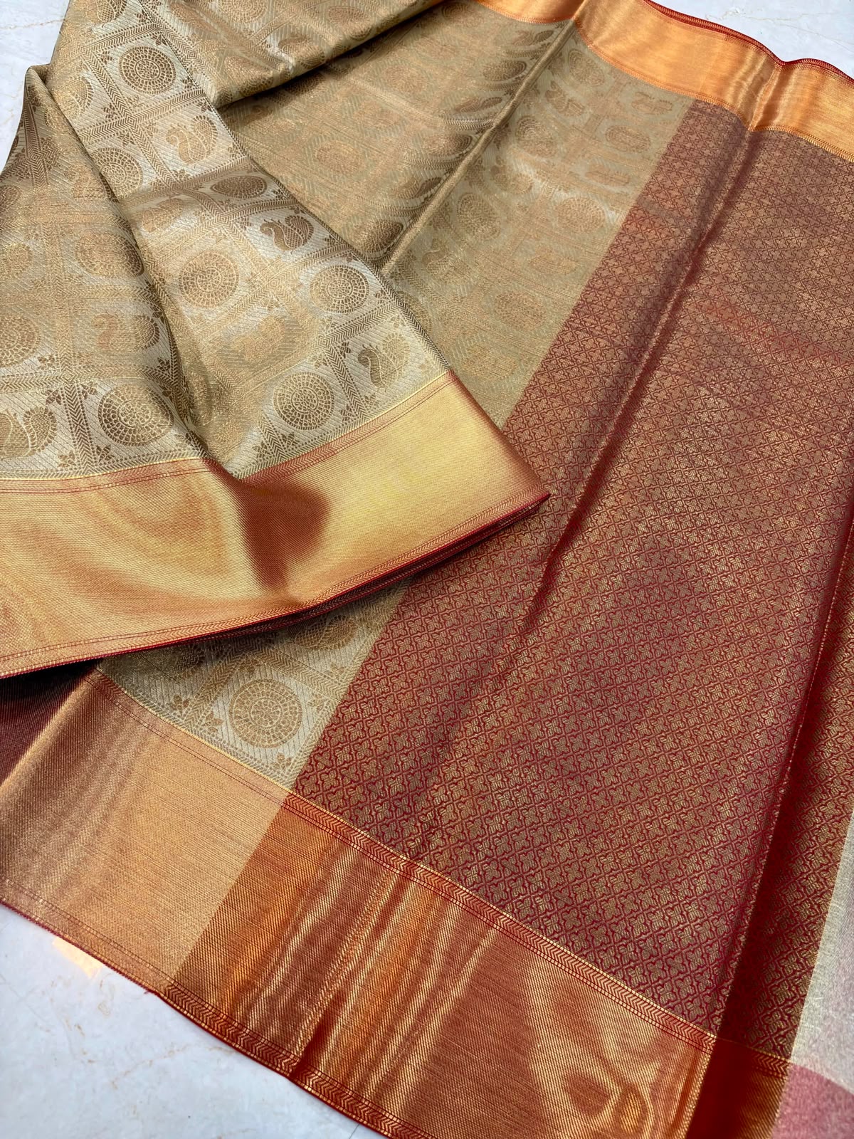 Royal Gold Banarasi Katan Tissue Saree with Copper Zari Border & Rich Woven Pallu