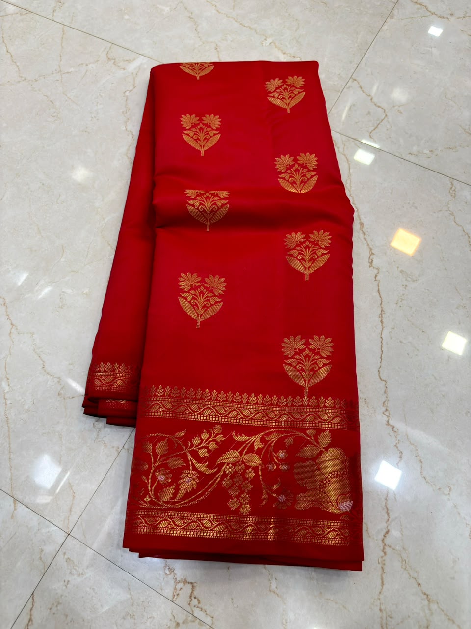 Elegant Red Banarasi Katan Saree with Rich Zari Border