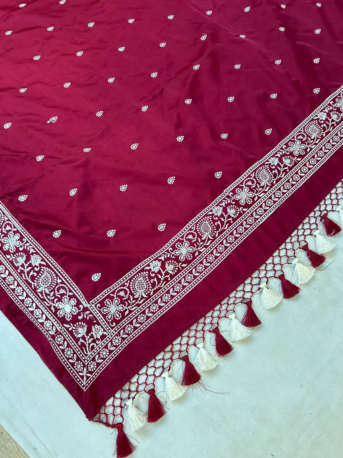 THE ELEGANT WINE MASHROO KATAN SILK SAREE WITH FANCY EMBROIDERY BORDER & DUAL TASSELS